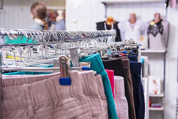 Vente thématique textile de mars à La Recyclerie Cœur Vendée à La Roche sur Yon